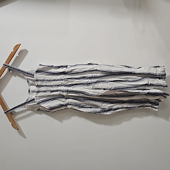 Girls Stripe Jumper Size M - Picture 2 of 4